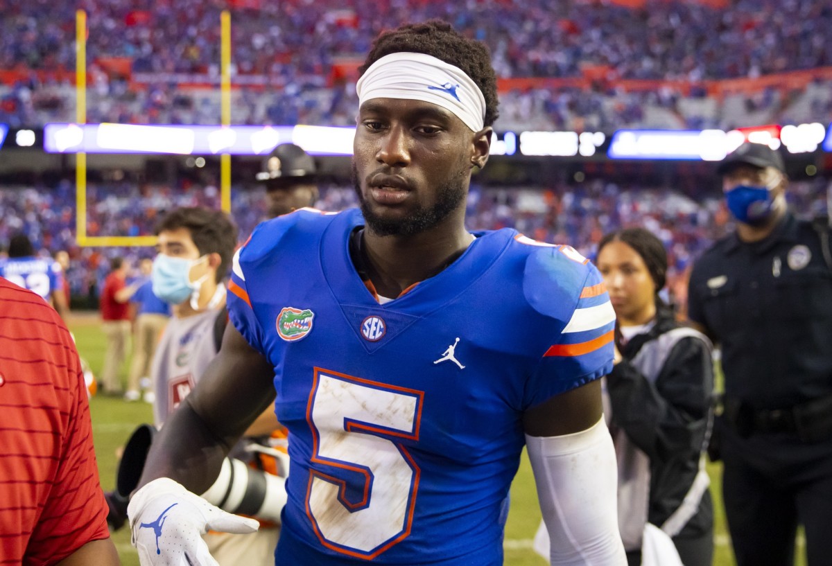 Florida cornerback Kaiir Elam on sideline